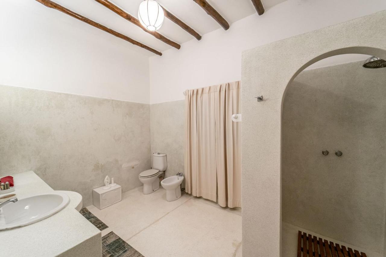 Nyumba Ya Mbuyu Hotel Malindi Exterior photo
